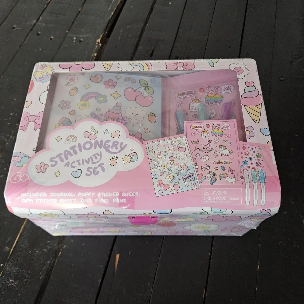 Stationery Activity Set with Puffy Stickers and Gel Pens NWT Craft Box Girl Art